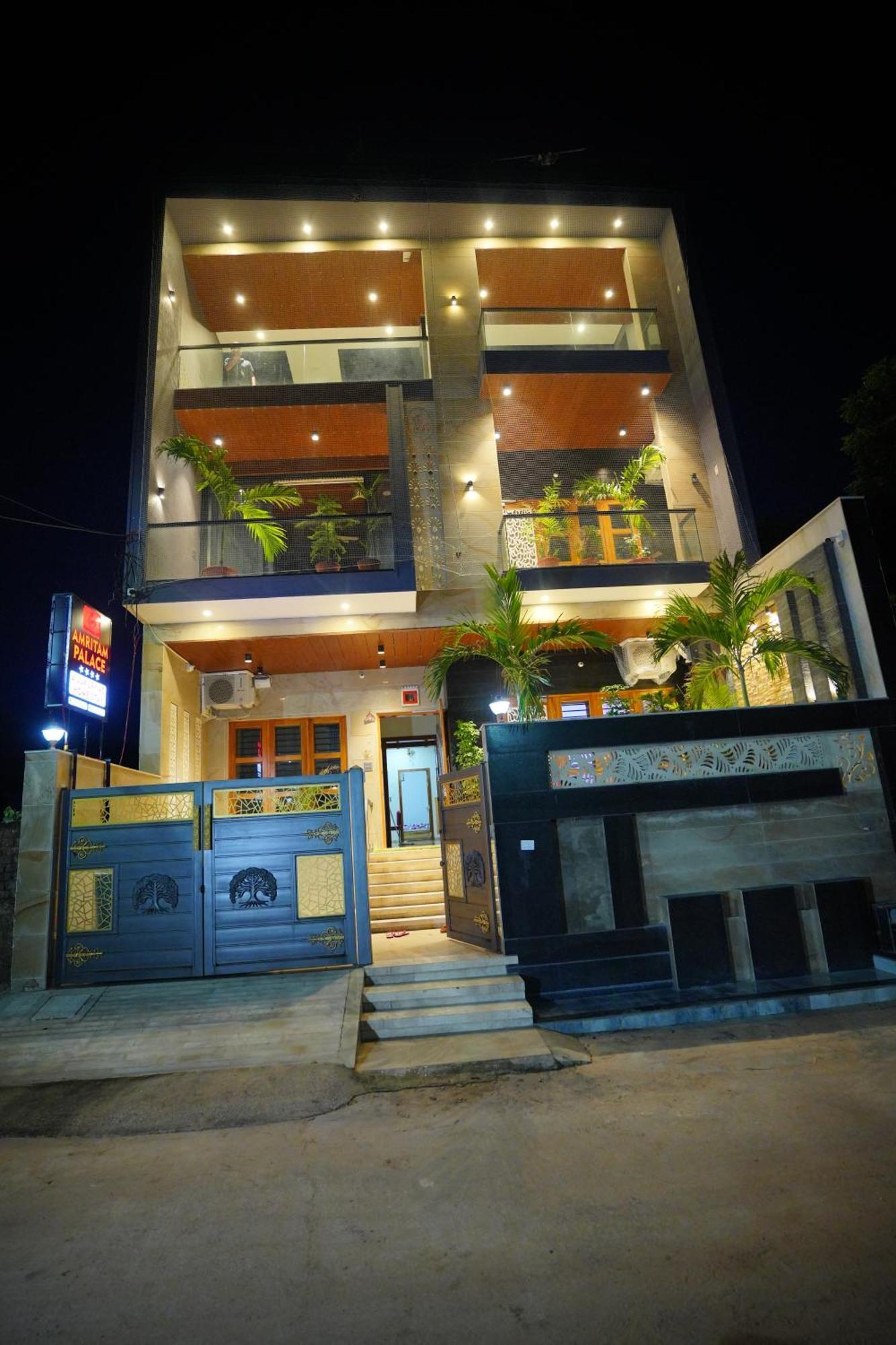 Amritam Palace A Luxury Ac Home Stay Ringas Exterior foto